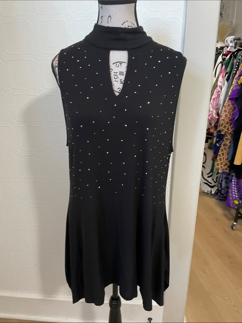 Belldini Black Sleeveless Jewel-Embellished Keyhole Midi Dress